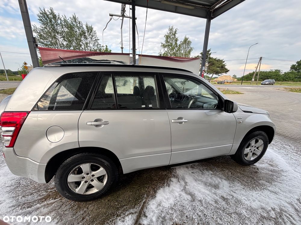 Suzuki Grand Vitara 1.9 DDiS - 4