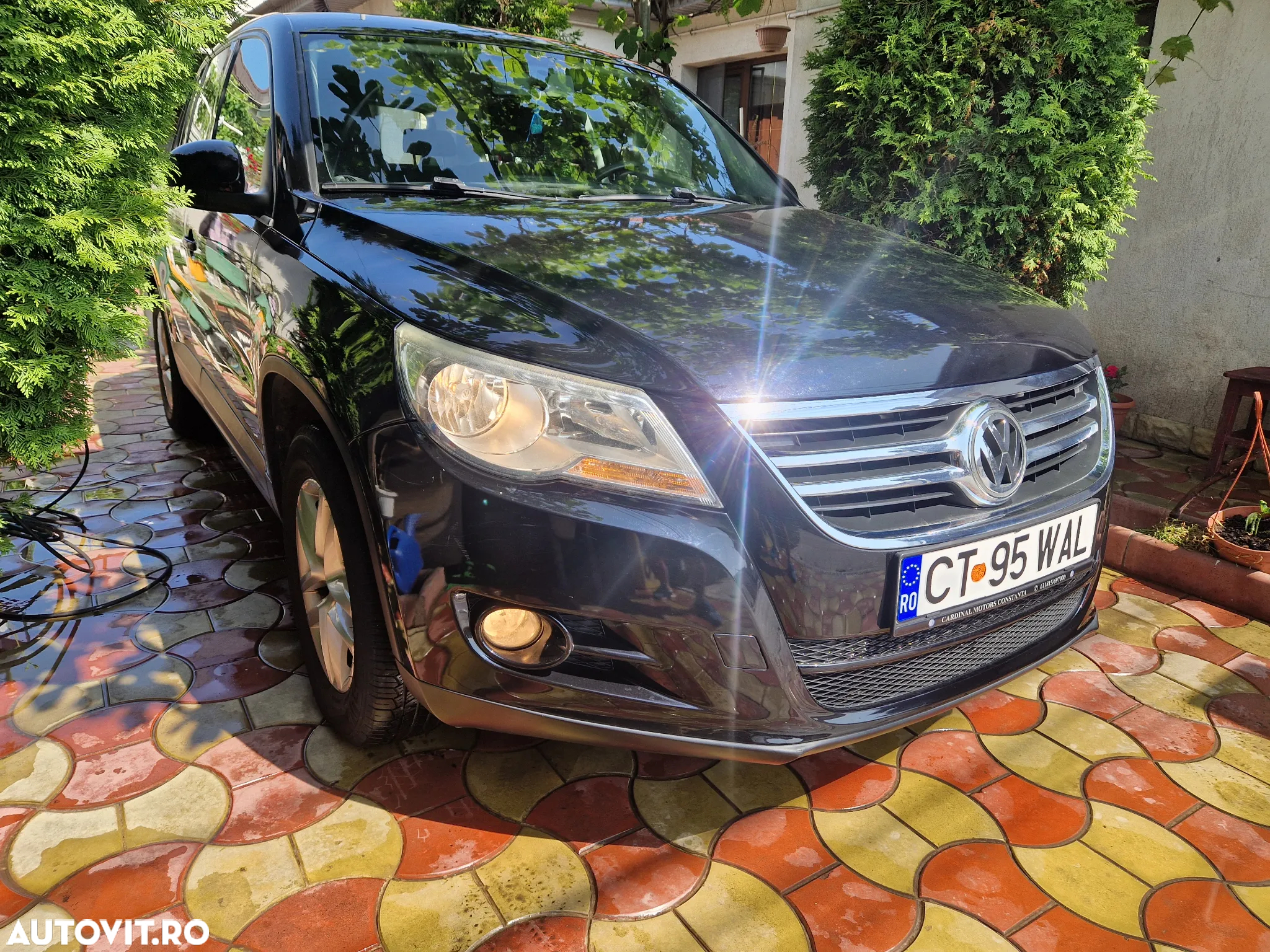 Volkswagen Tiguan 2.0 TDI DPF BlueMotion Technology Trend & Fun - 3