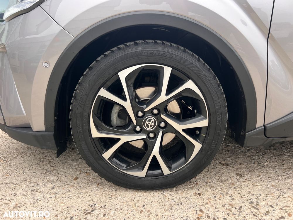 Toyota C-HR - 15