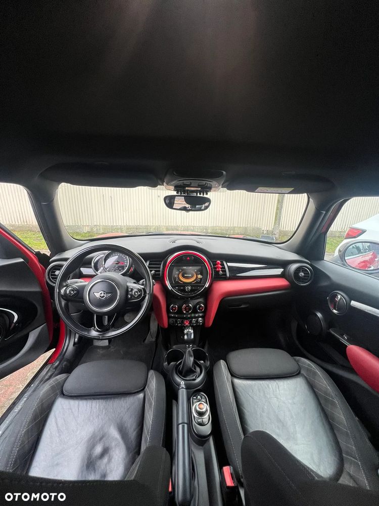 MINI Cooper Standard - 14