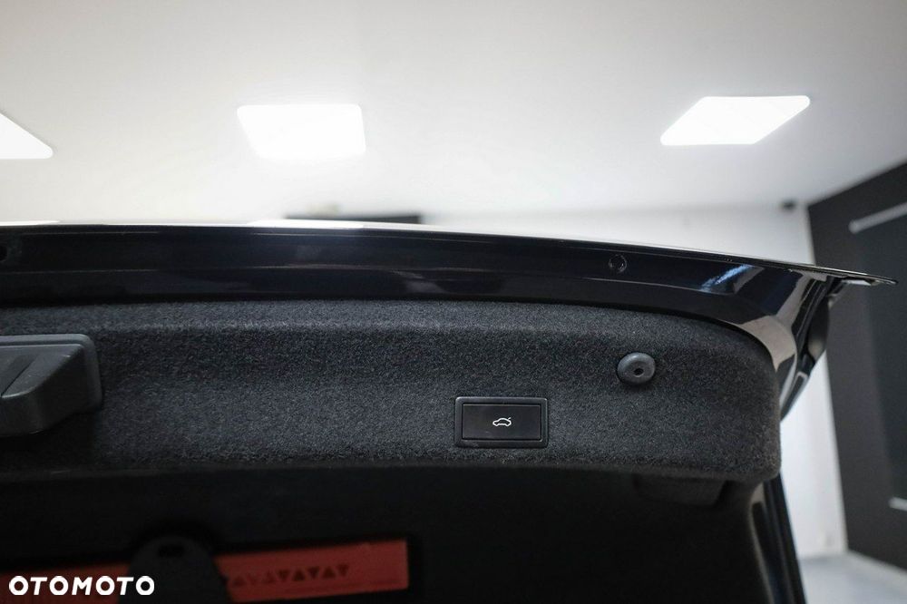 Volkswagen Passat - 19