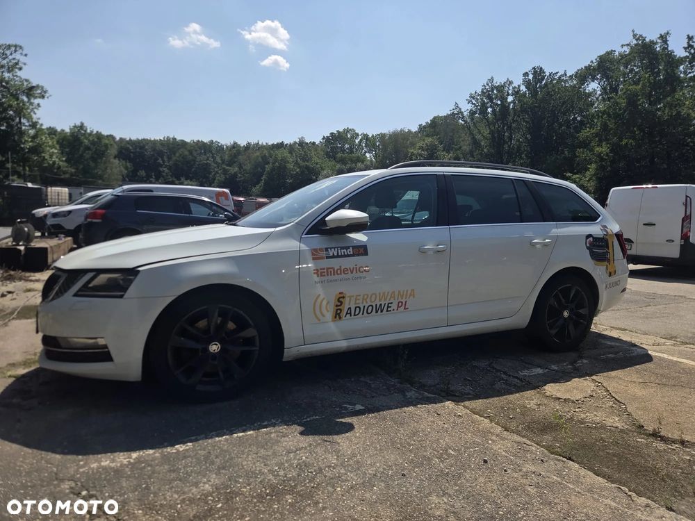 Skoda Octavia 2.0 TDI Style DSG - 13