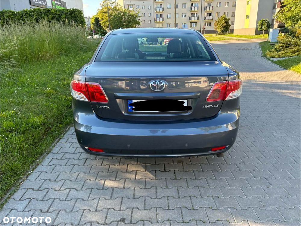 Toyota Avensis 2.2 D-4D Edition - 2