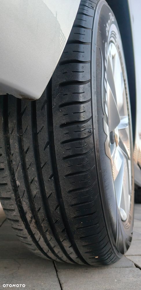 Volkswagen Golf 1.6 TDI BlueMotion Technology DSG Lounge - 34