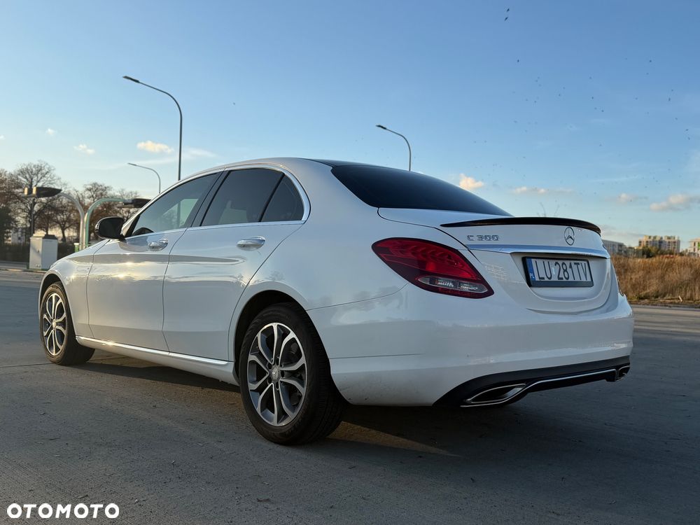 Mercedes-Benz Klasa C 300 7G-TRONIC - 11