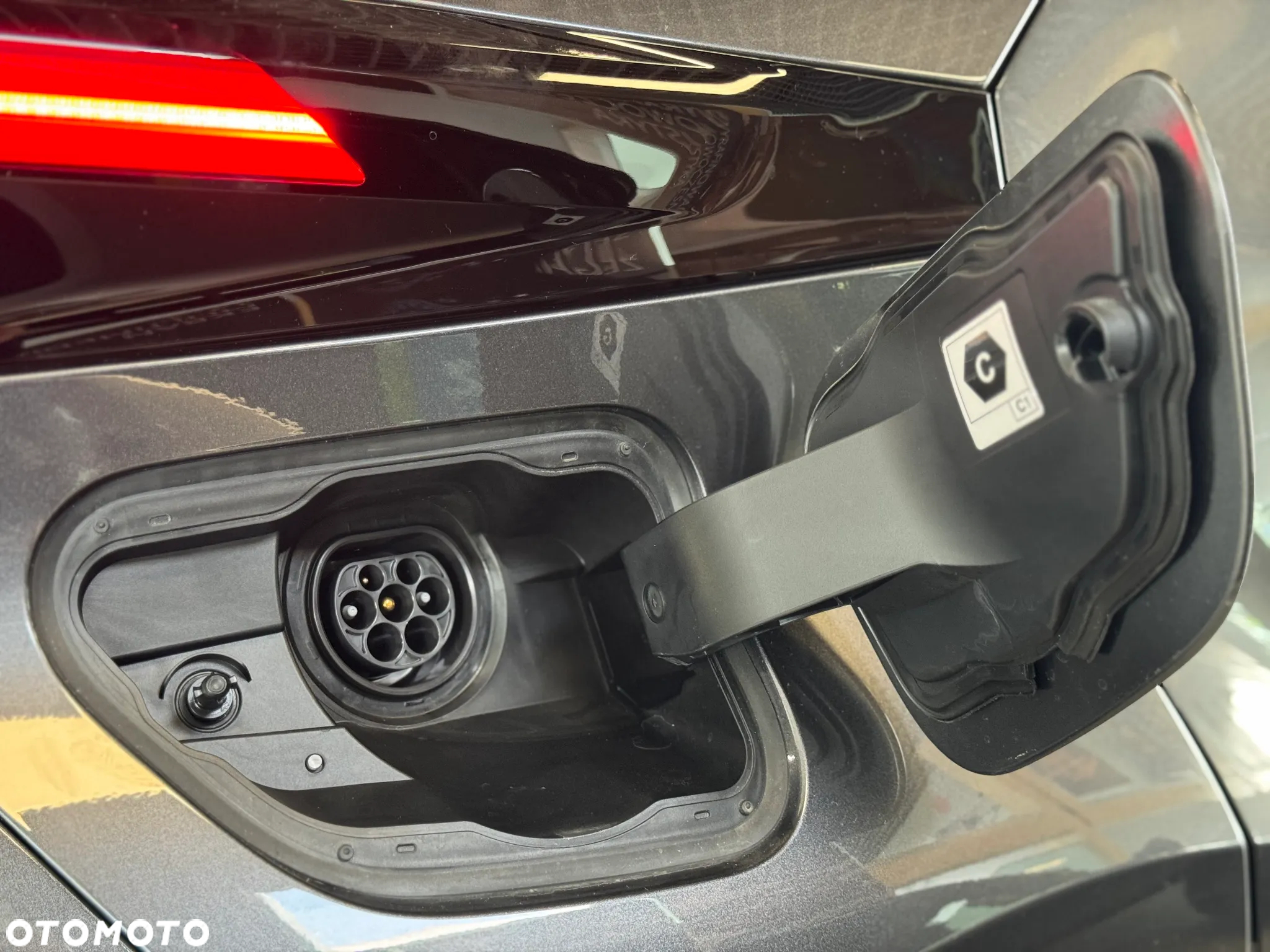 Toyota C-HR 2.0 PHEV Dynamic Force Style - 17