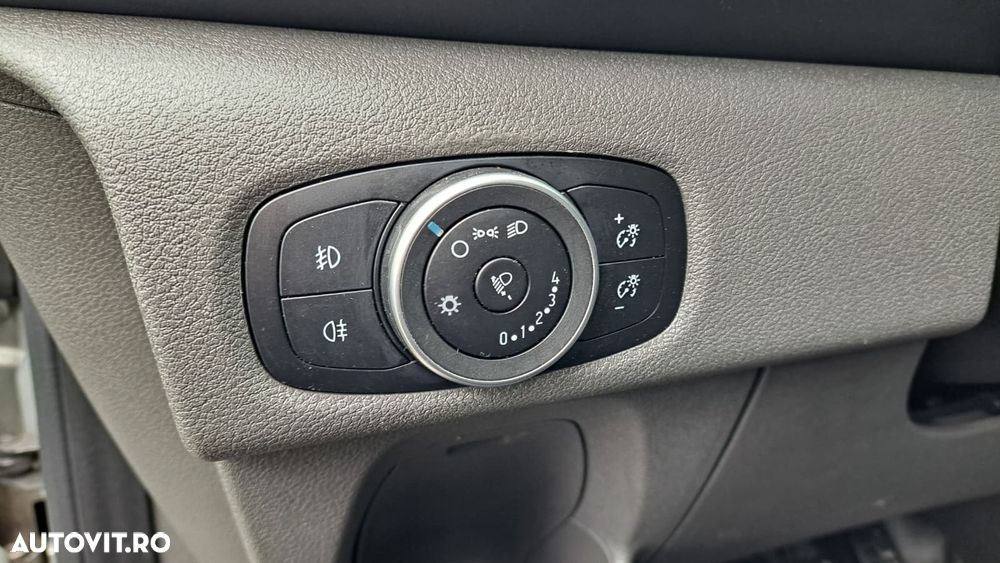 Ford CUSTOM VAN TREND L1H1 FWD - 31