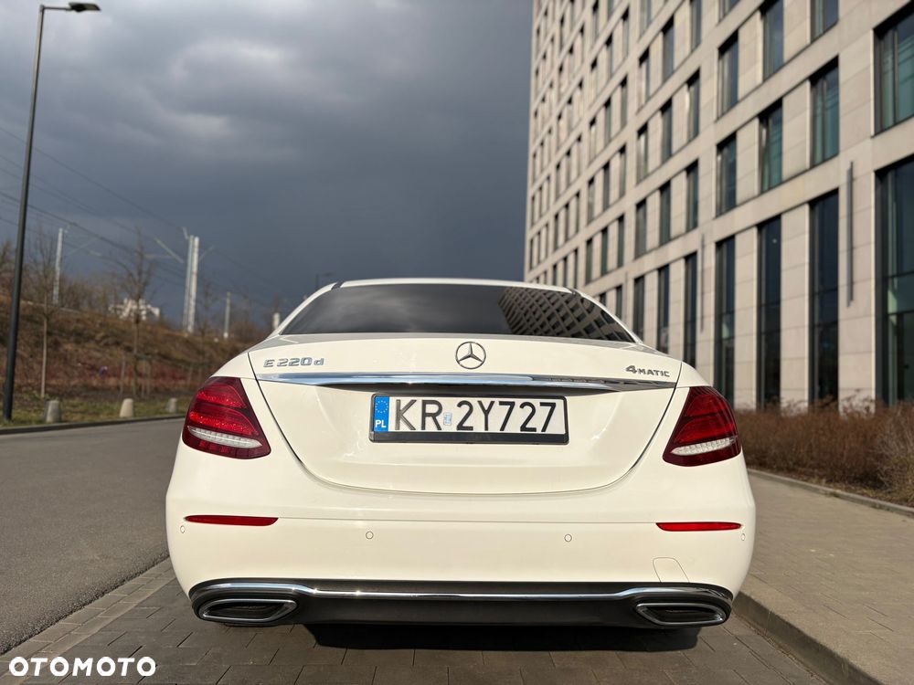 Mercedes-Benz Klasa E 220 d 4-Matic Business Edition 9G-TRONIC - 6
