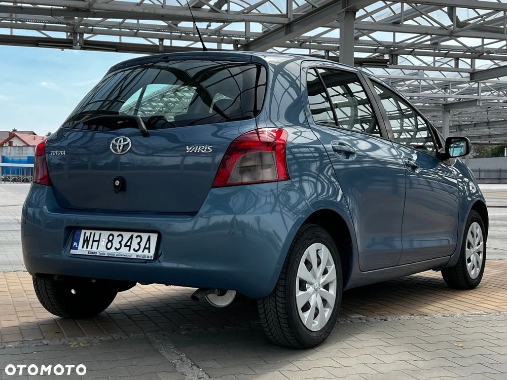 Toyota Yaris 1.3 Sol Premium MM - 10