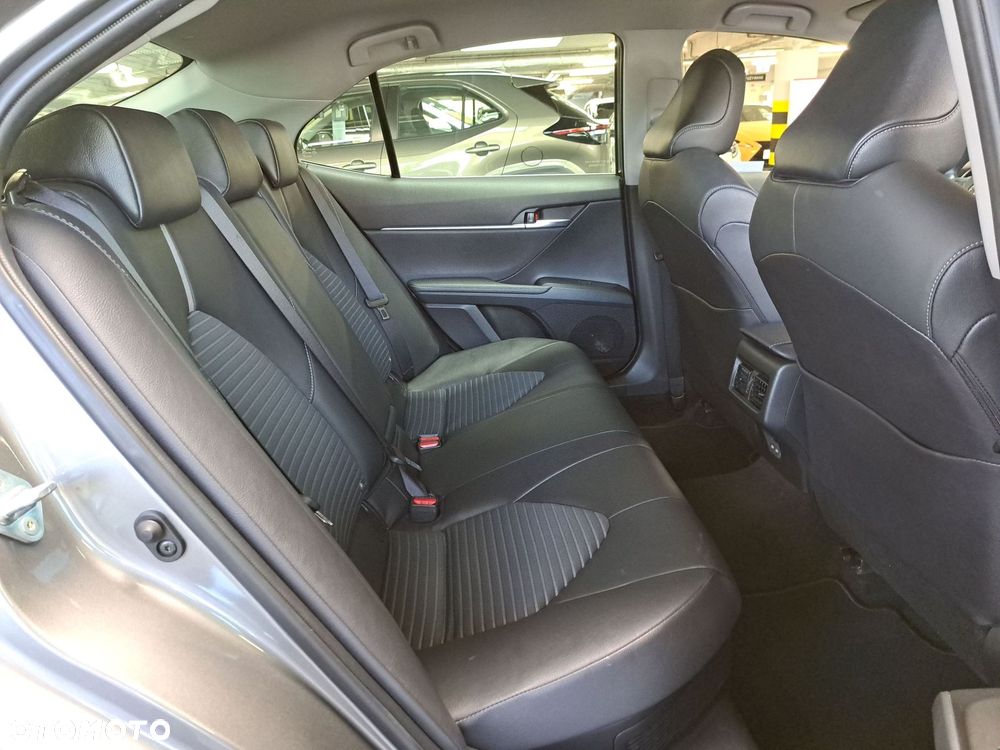 Toyota Camry 2.5 Hybrid Prestige CVT - 15