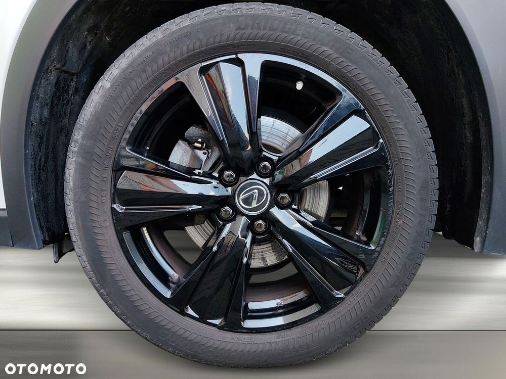 Lexus UX 250h GPF F Impression 2WD - 31