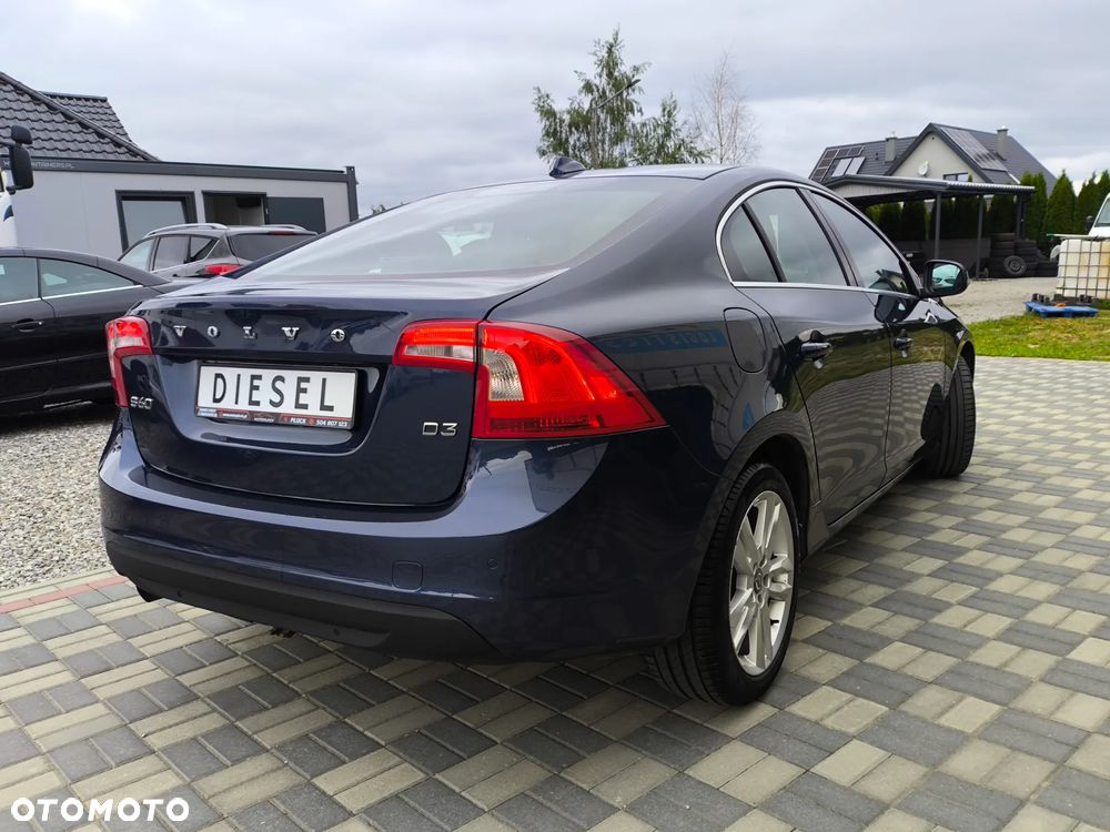 Volvo S60 D3 Momentum - 7