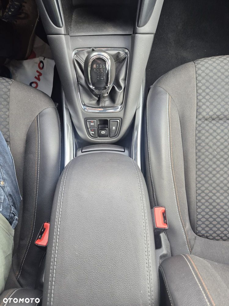 Opel Zafira 1.4 T Cosmo EU6 - 16