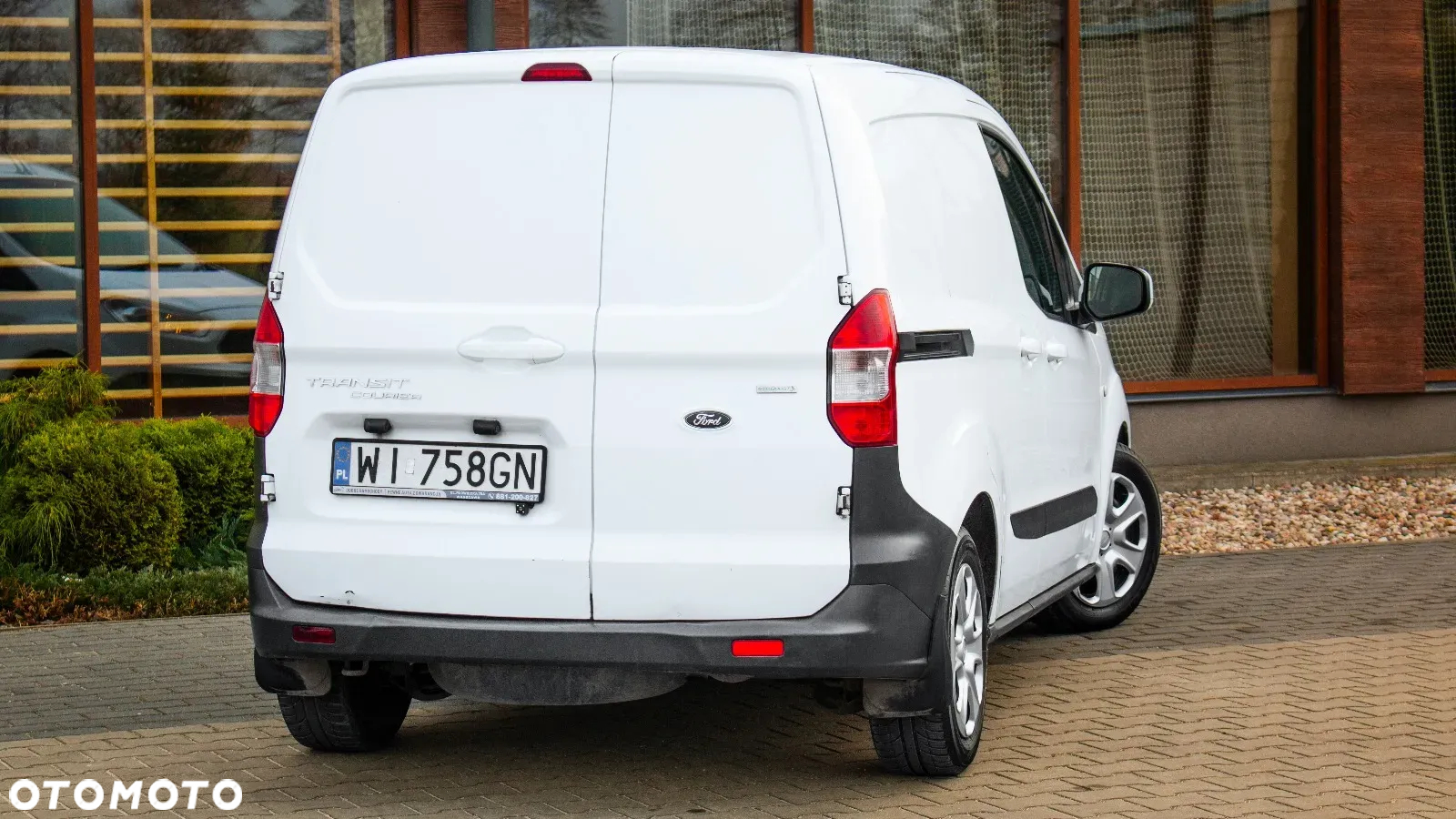 Ford Transit Courier 1.0 EcoBoost Trend - 10