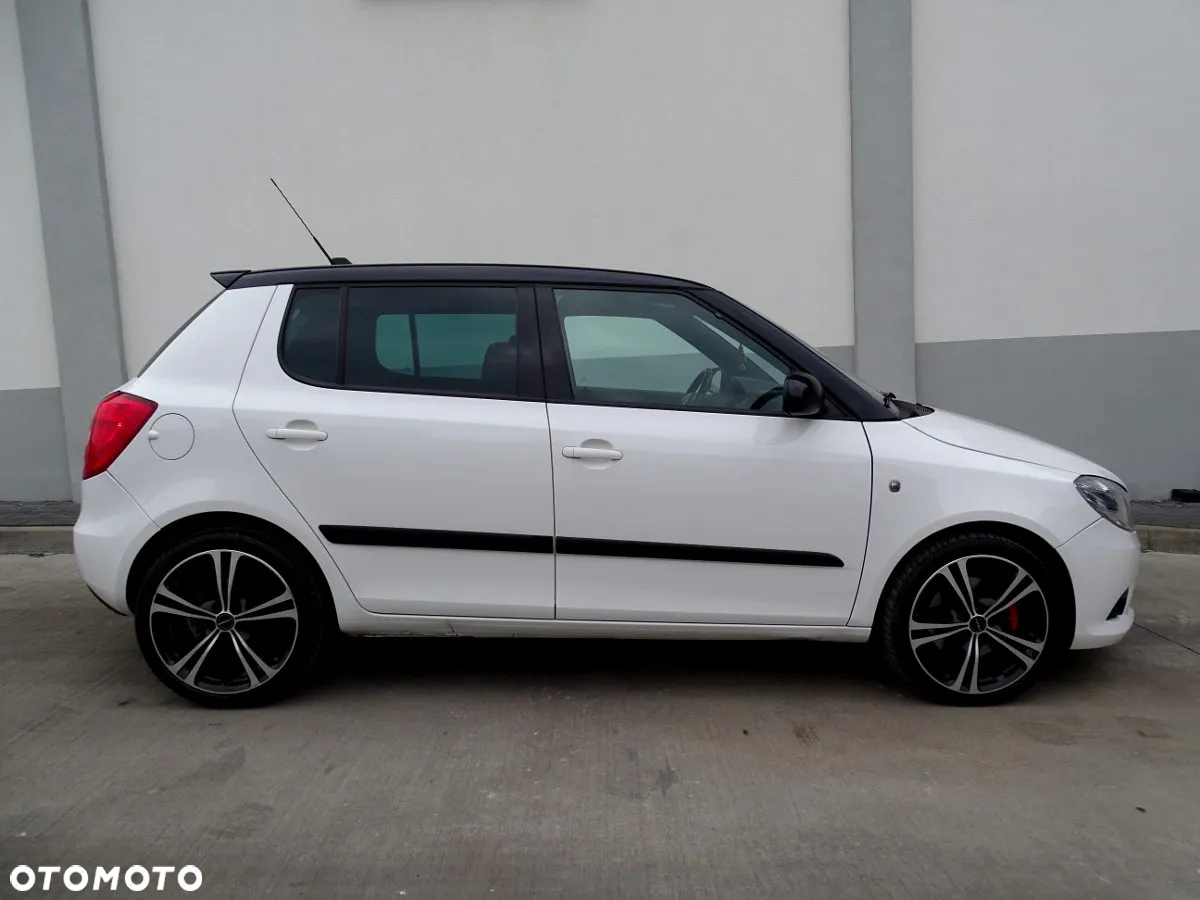 Skoda Fabia 1.4 TSI DSG RS - 4