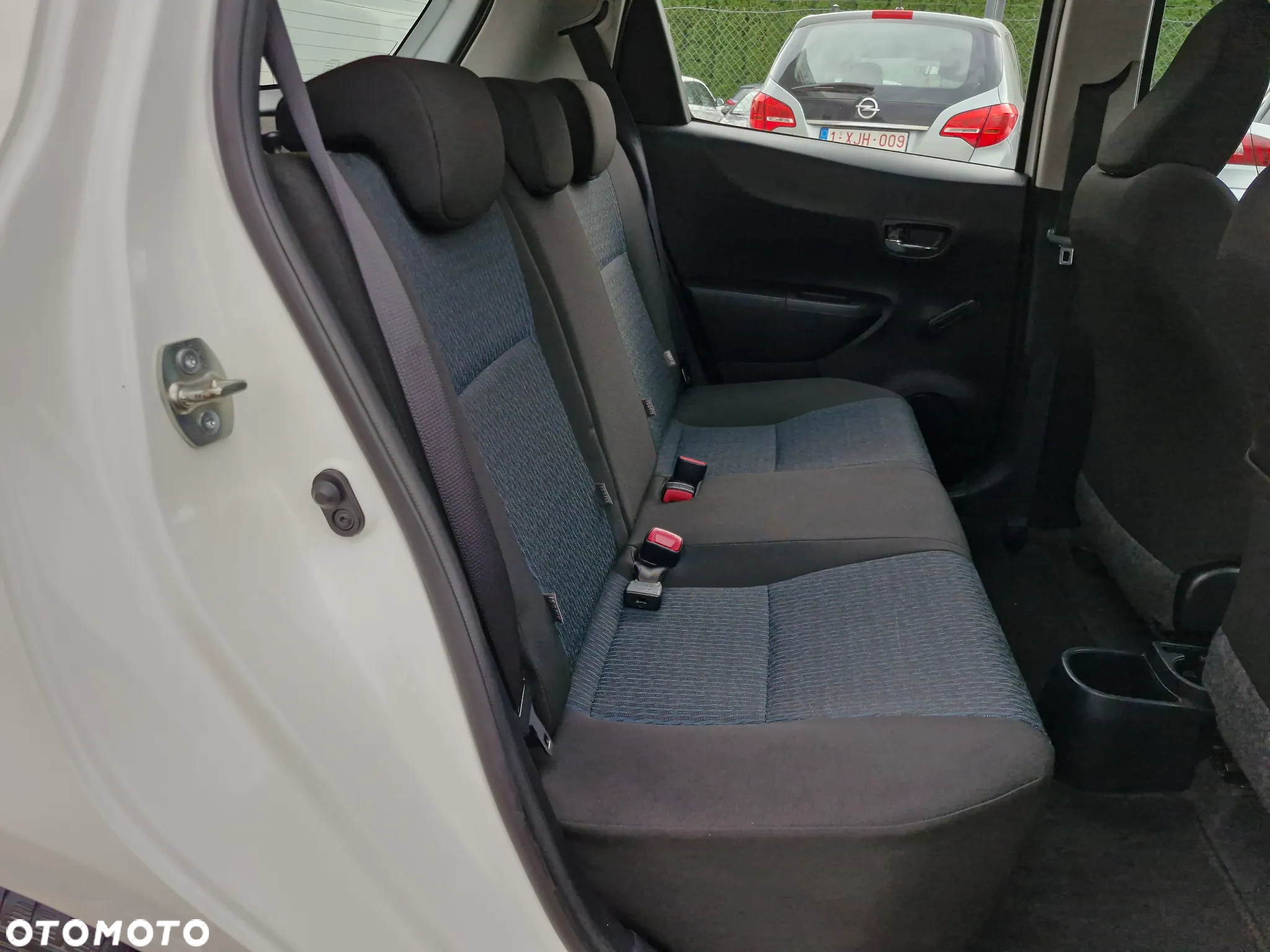 Toyota Yaris 1.33 Luna - 16