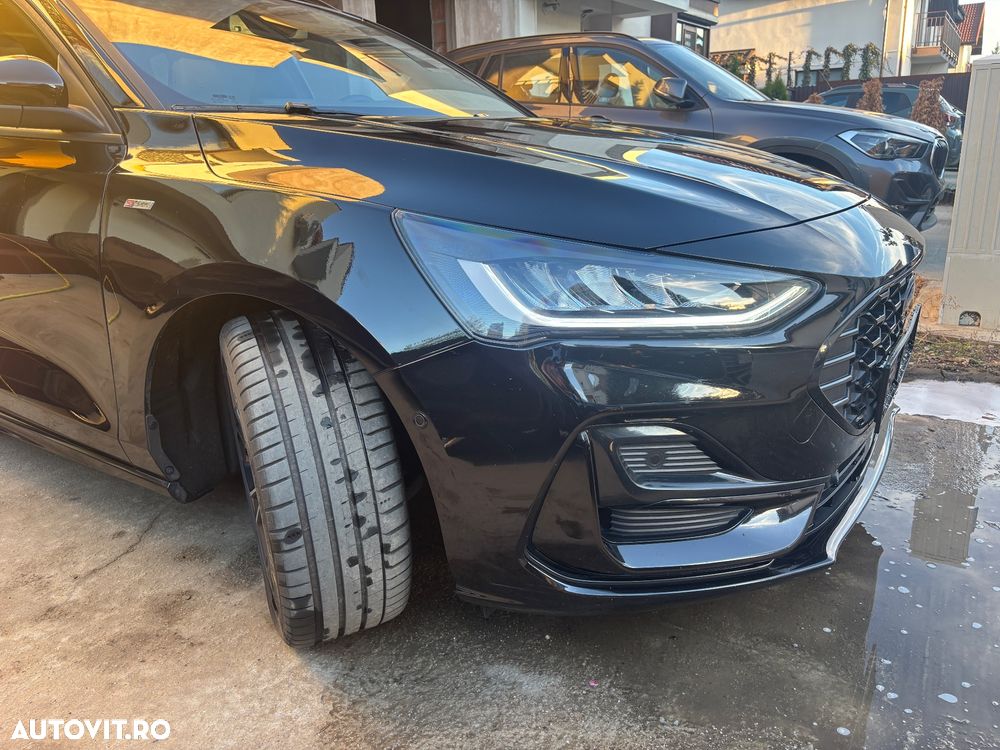Ford Focus 1.0 EcoBoost 6MT MHEV ST-Line X - 5