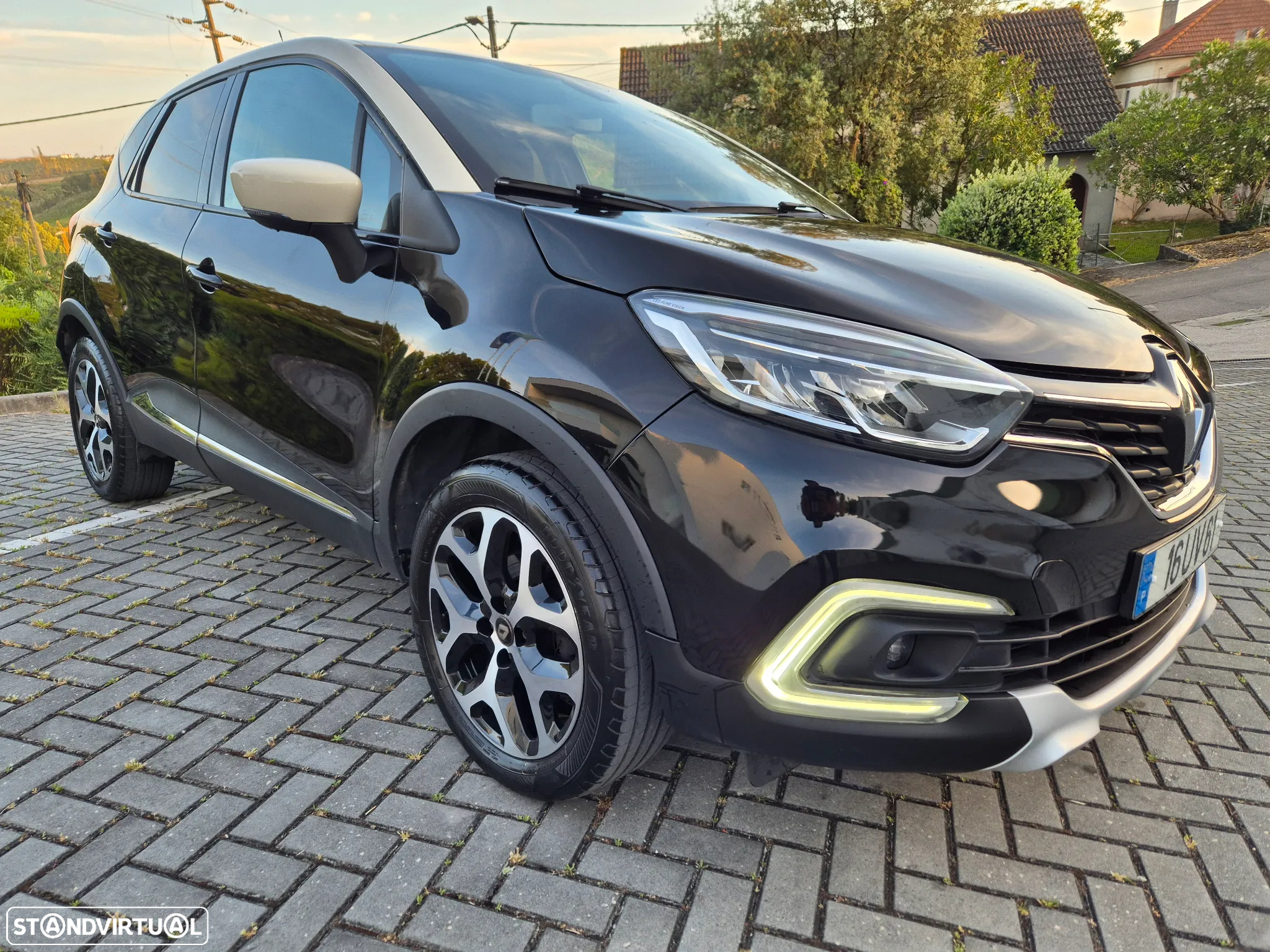 Renault Captur 1.5 dCi Exclusive XMOD - 3