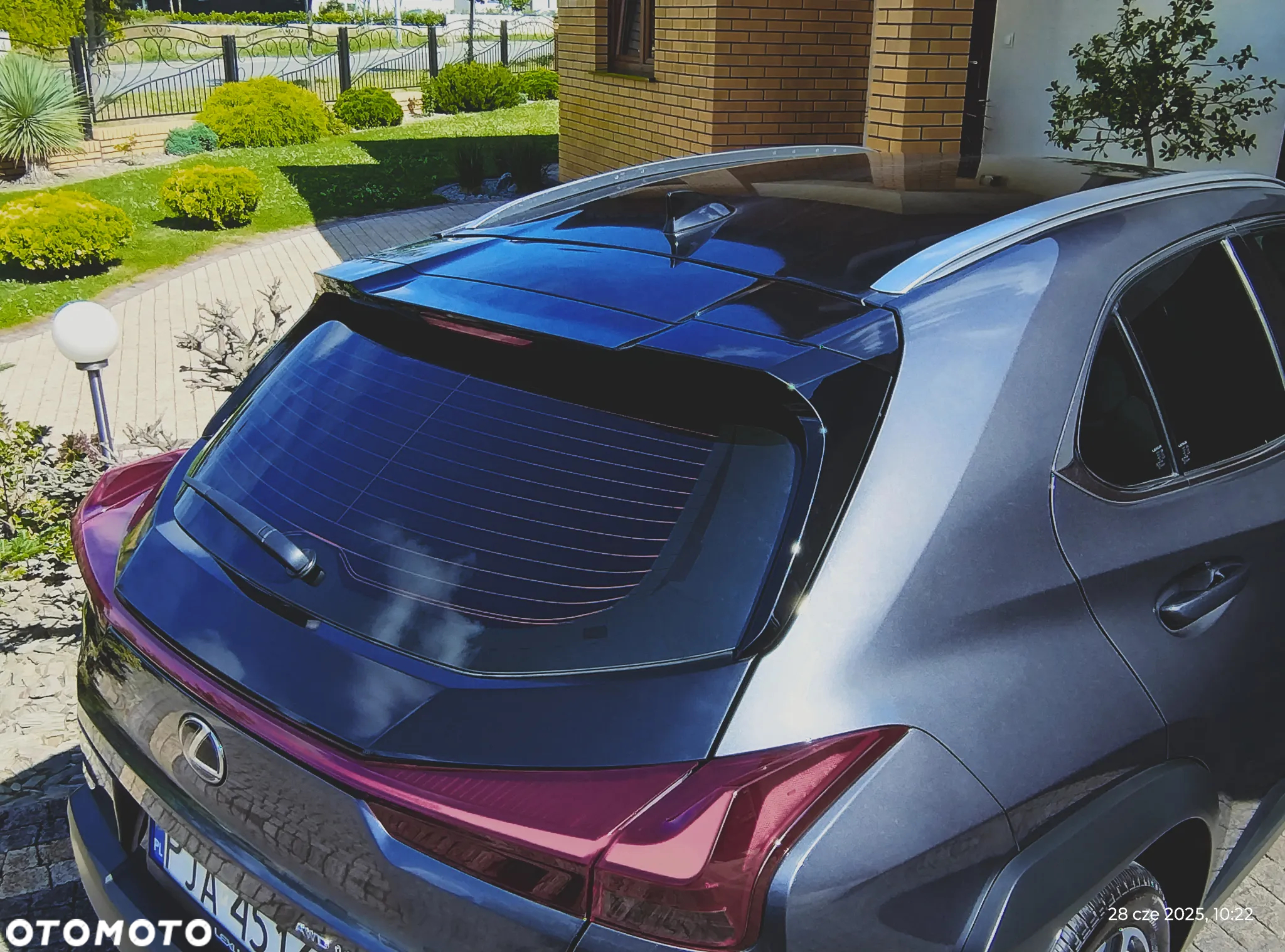 Lexus UX 250h GPF Business AWD - 18
