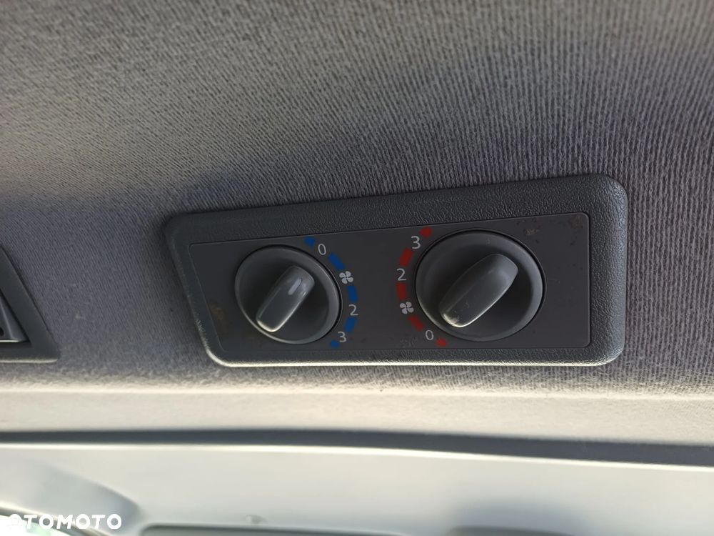 Renault Trafic Passenger Pack Clim - 24