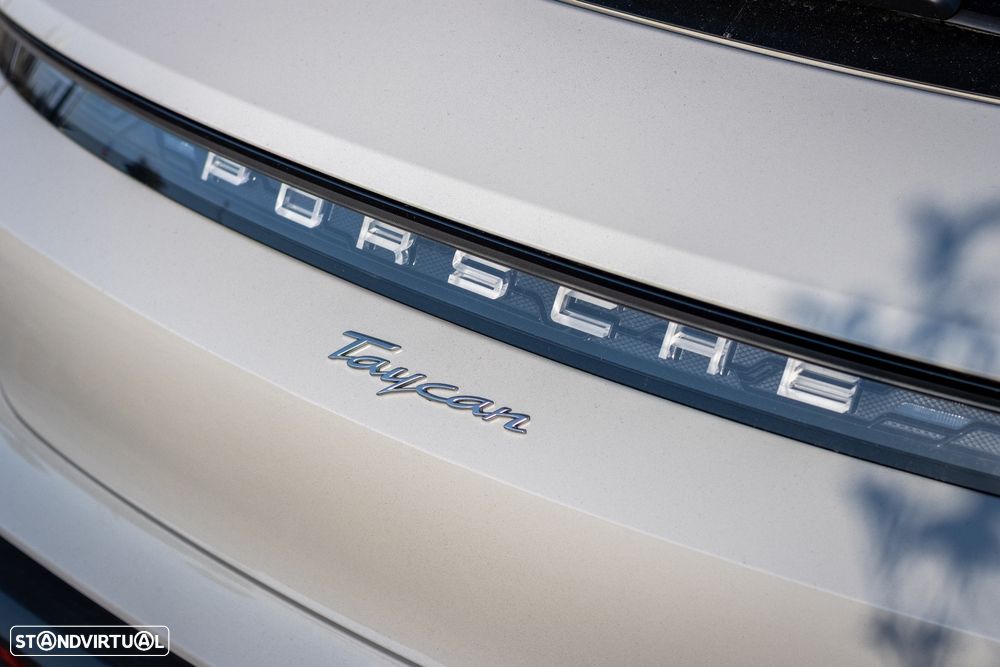 Porsche Taycan - 2