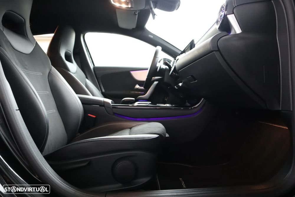 Mercedes-Benz A 250 e 8G-DCT AMG Line - 13