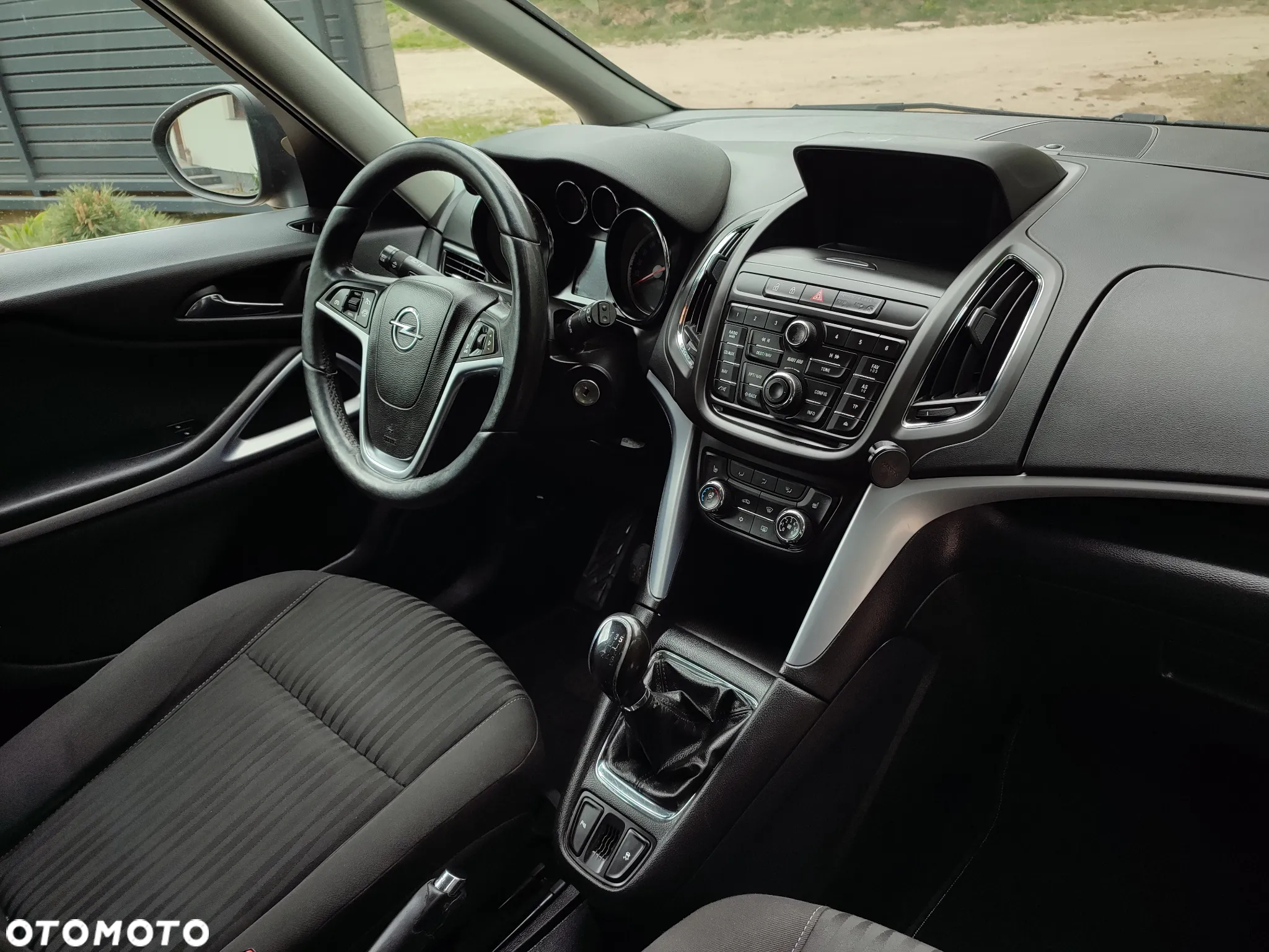 Opel Zafira 1.4 T Cosmo EcoFLEX S&S EU6 - 25