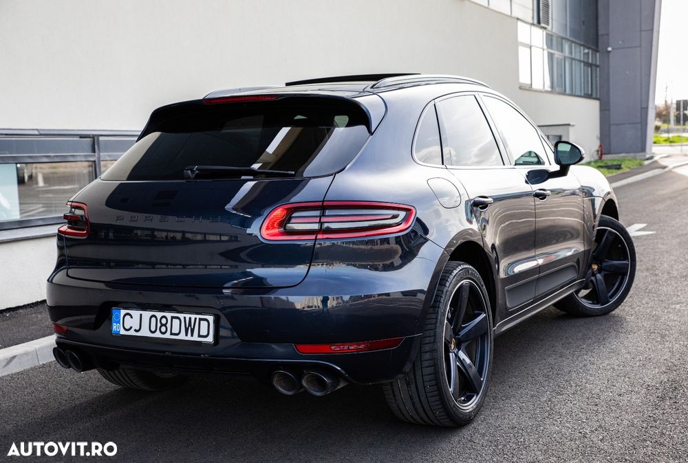 Porsche Macan - 1