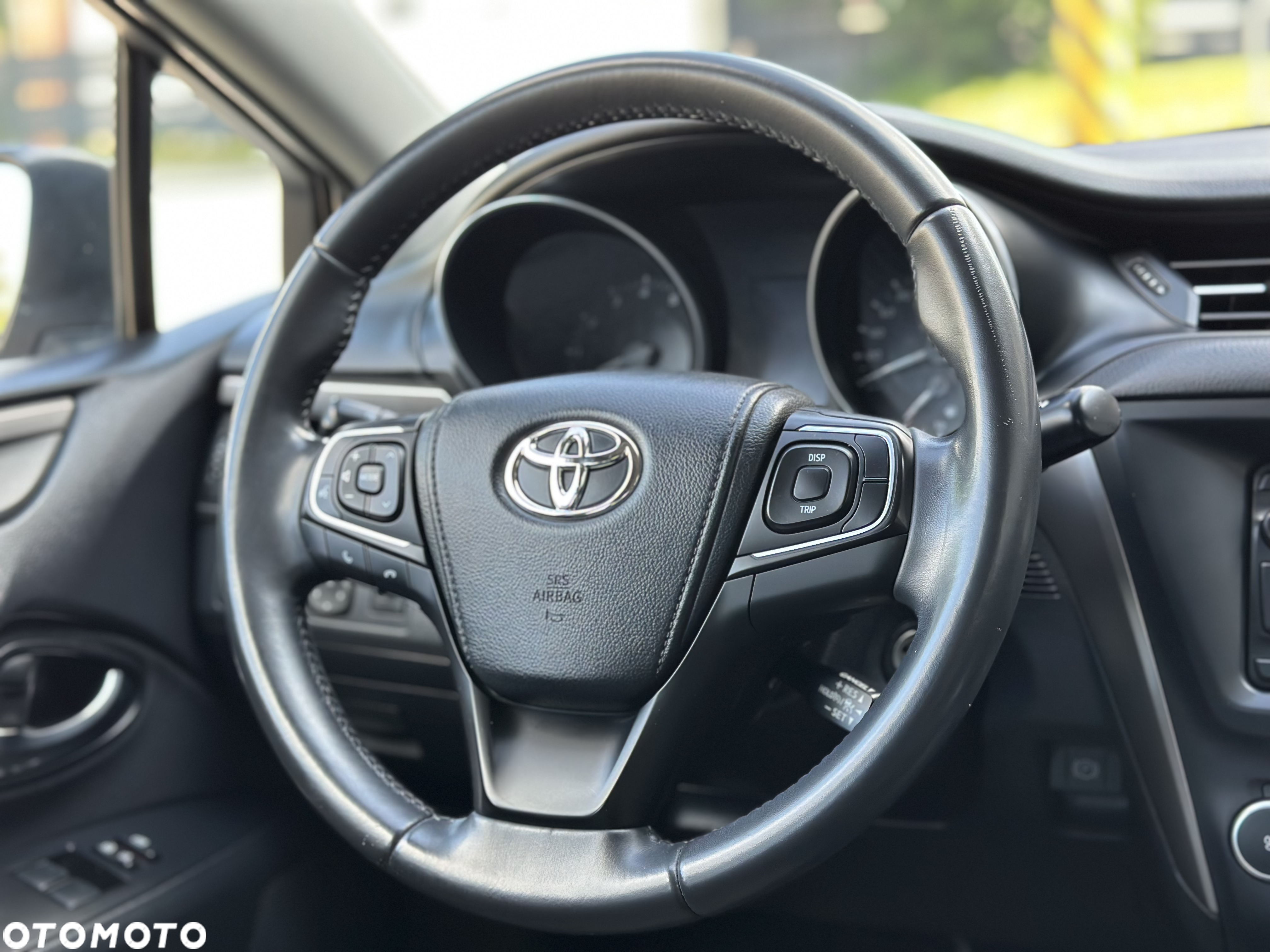 Toyota Avensis 1.6 Active - 33