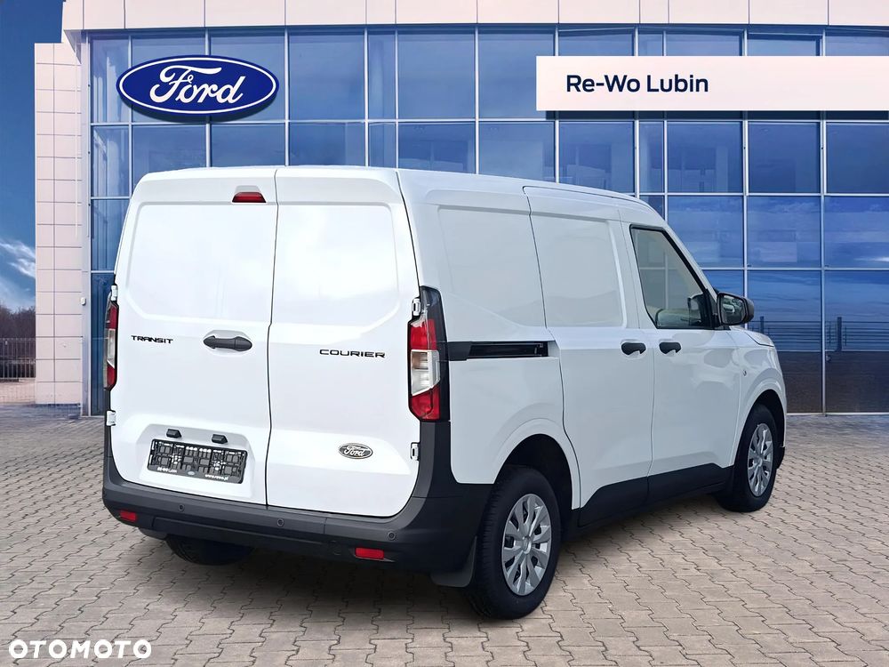Ford Transit Courier - 2