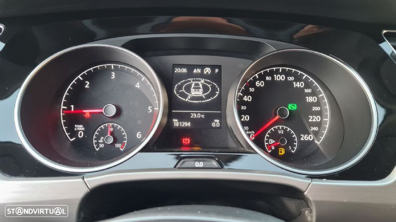 VW Touran 1.6 TDI Confortline DSG - 17
