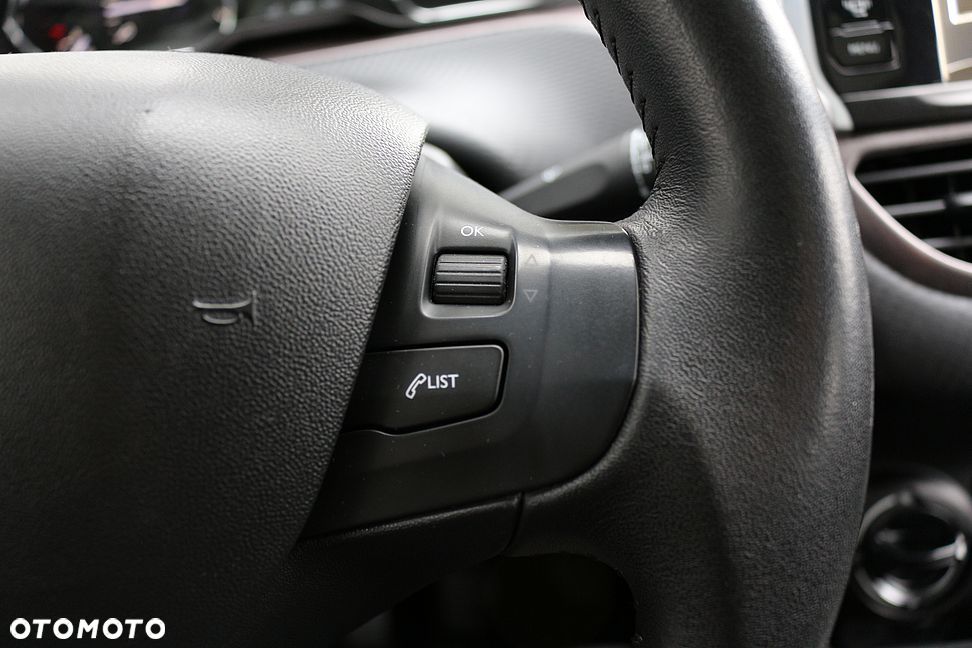 Peugeot 2008 1.6 VTi Active - 27