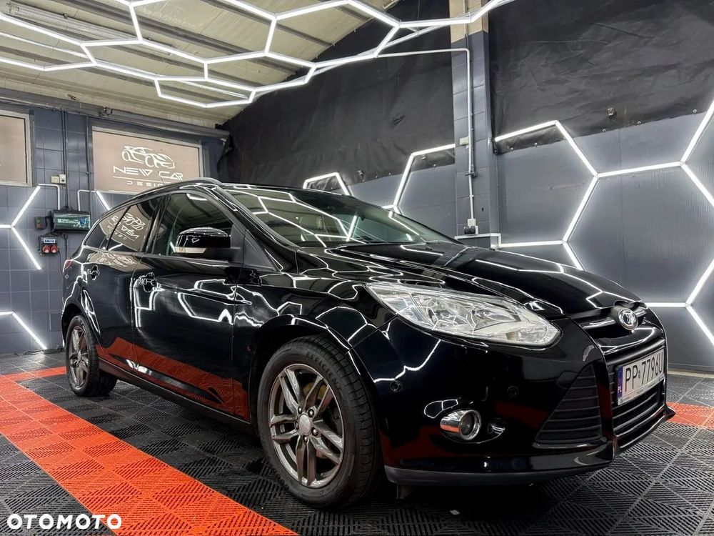 Ford Focus 1.6 TDCi DPF SYNC Edition - 11