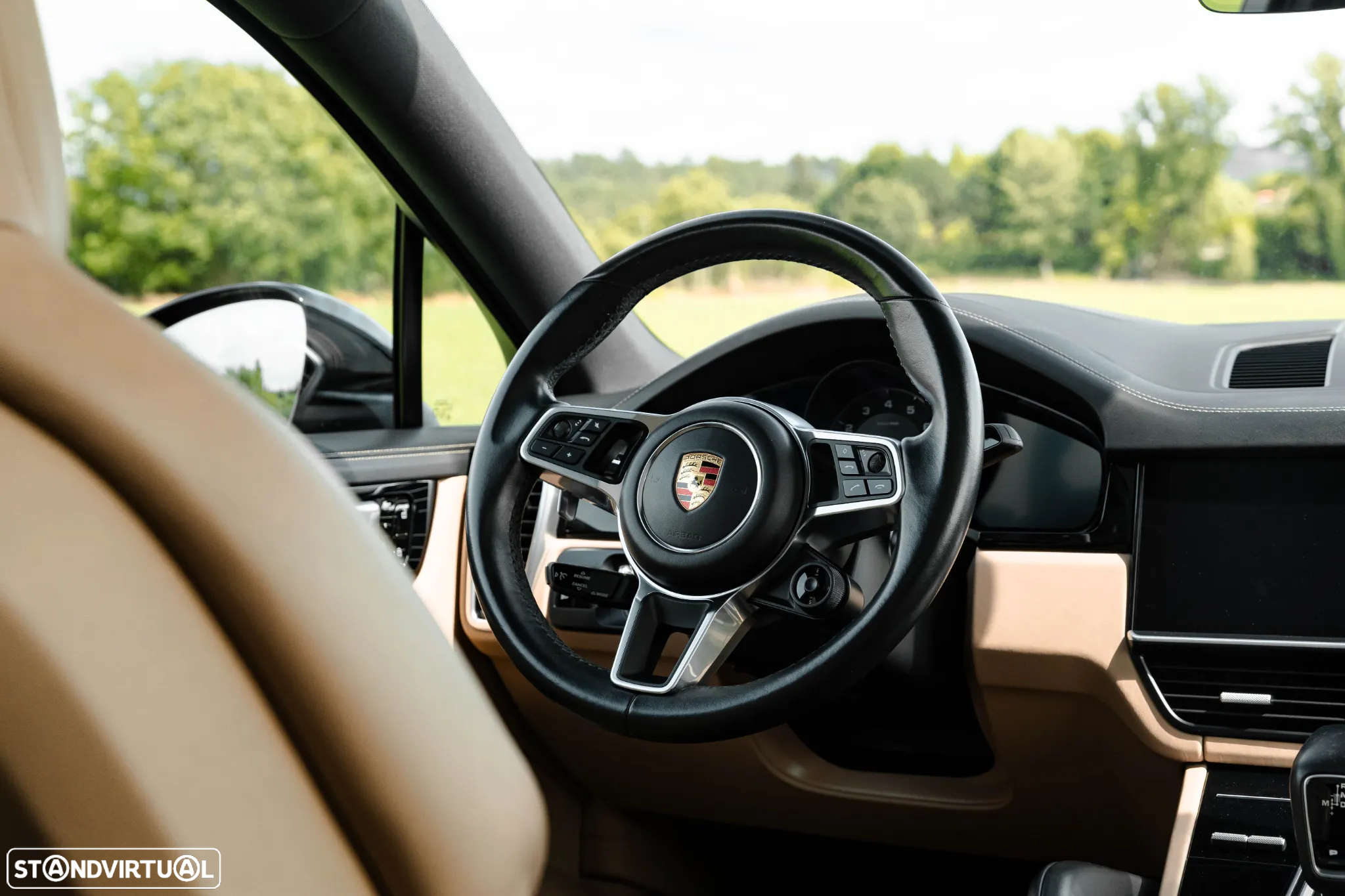 Porsche Cayenne Coupé E-Hybrid - 12
