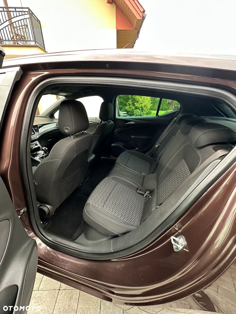 Opel Astra 1.4 T Elite - 11