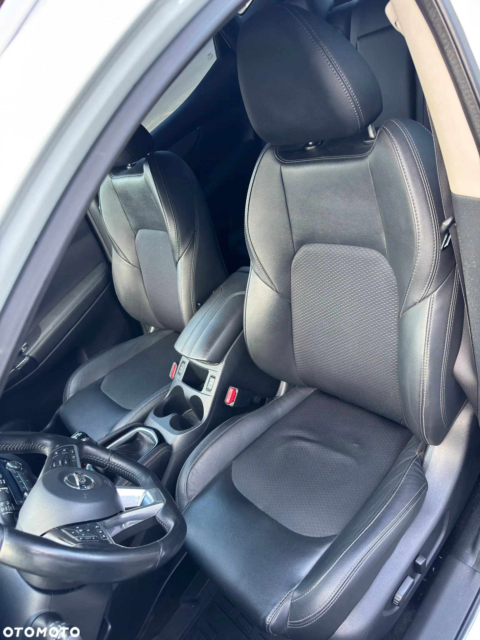 Nissan Qashqai 1.6 DIG-T Tekna+ - 12
