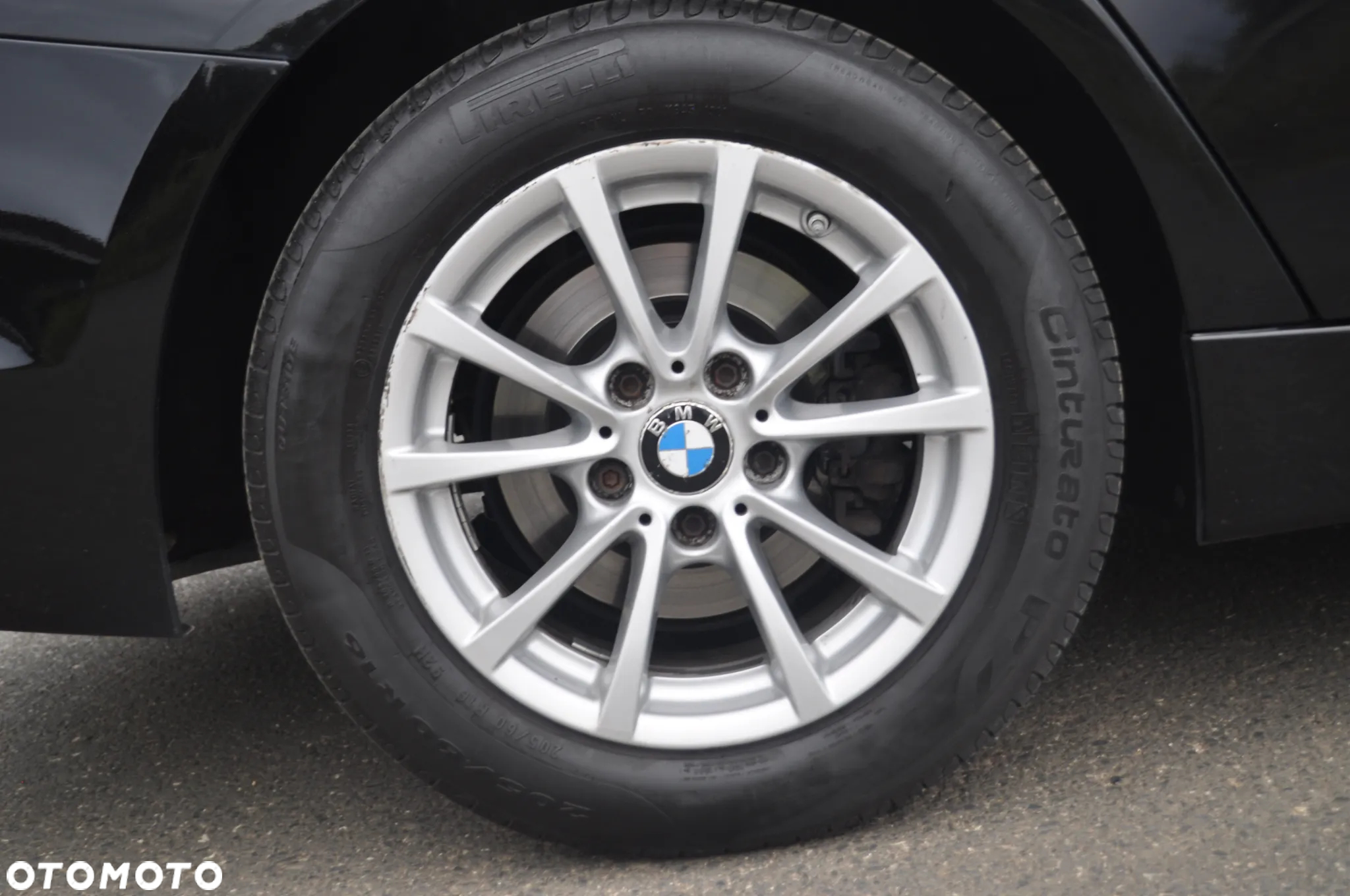 BMW Seria 3 318i - 24