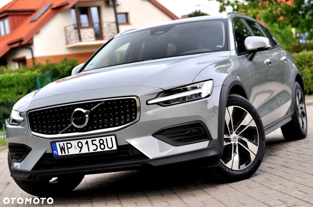 Volvo V60 Cross Country B4 D AWD Geartronic Pro - 3