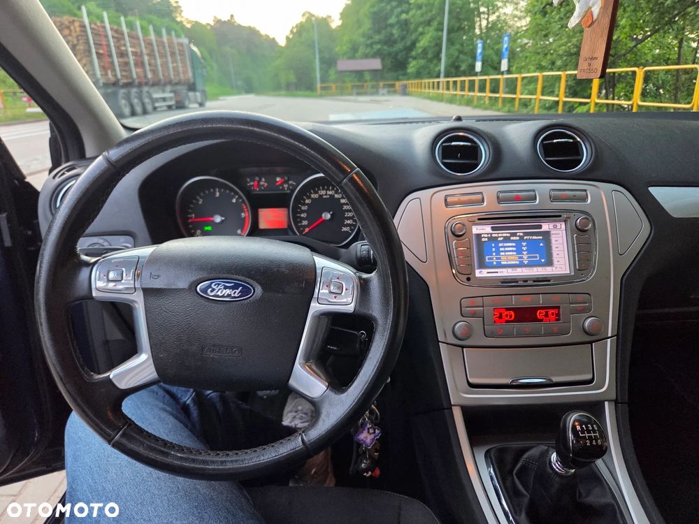 Ford Mondeo 2.0 TDCi Trend - 12