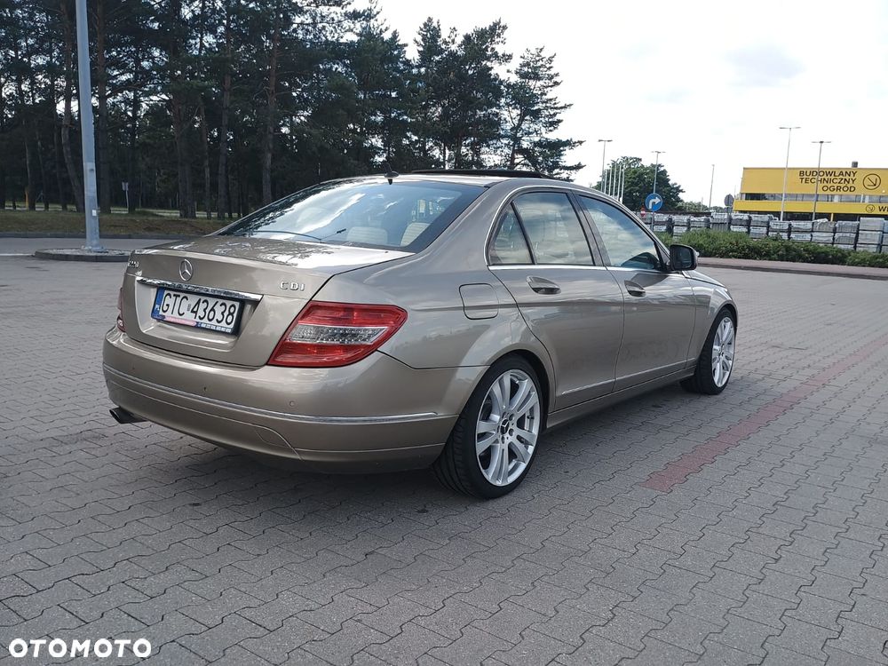 Mercedes-Benz Klasa C 220 CDI DPF Automatik Elegance - 8