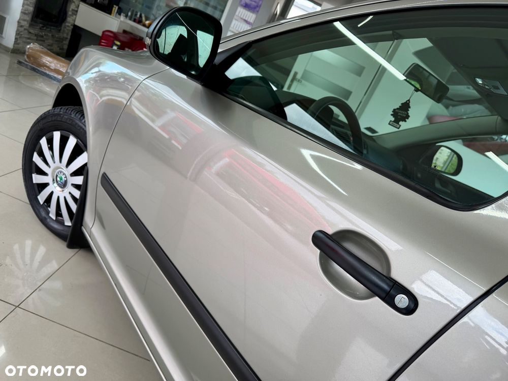 Skoda Octavia 1.4 TSI Family Plus - 28