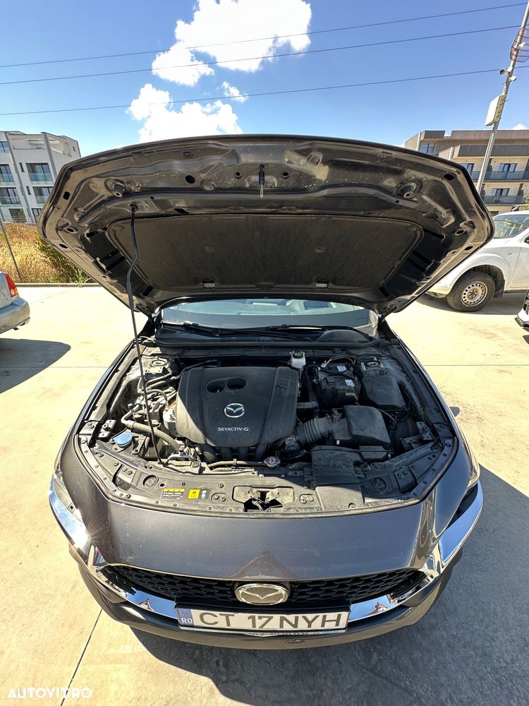 Mazda 3 e-Skyactiv G150 AT MHEV Exclusive-Line - 8