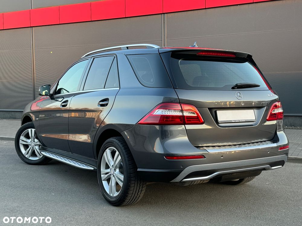 Mercedes-Benz ML - 4