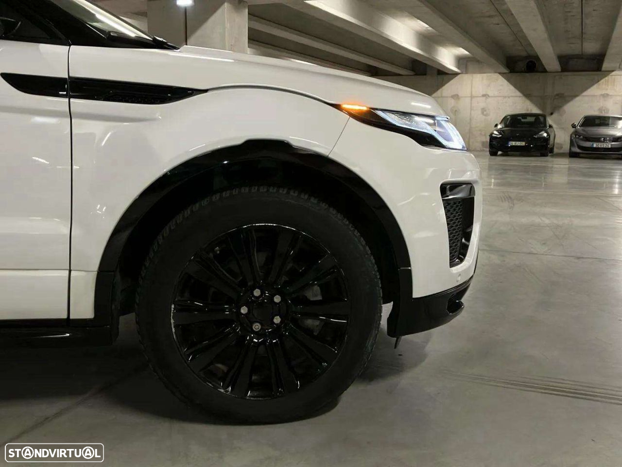 Land Rover Range Rover Evoque - 18
