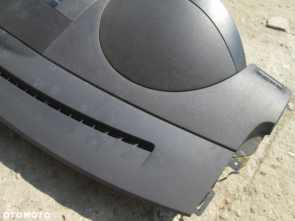 Deska rozdzielcza kokpit Volkswagen Touareg 7L 2005r. - 6