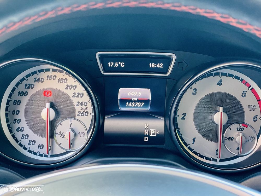 Mercedes-Benz CLA 200 d Shooting Brake AMG Line Aut. - 12