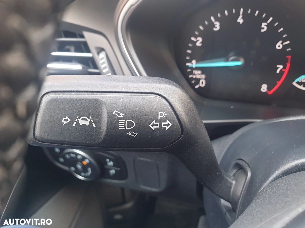 Ford Focus 1.0 EcoBoost Titanium - 33