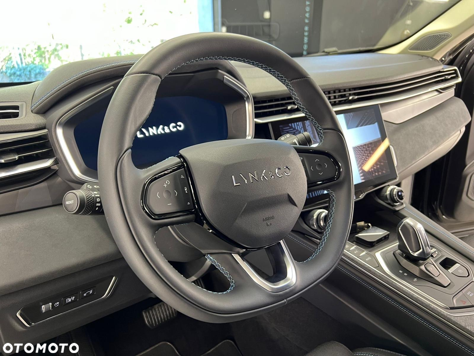 Lynk & Co 01 PHEV - 23