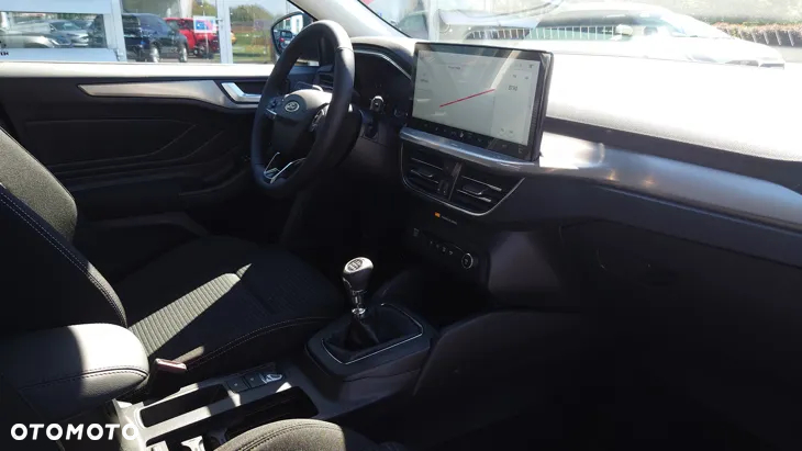 Ford Focus 1.0 EcoBoost Titanium - 25
