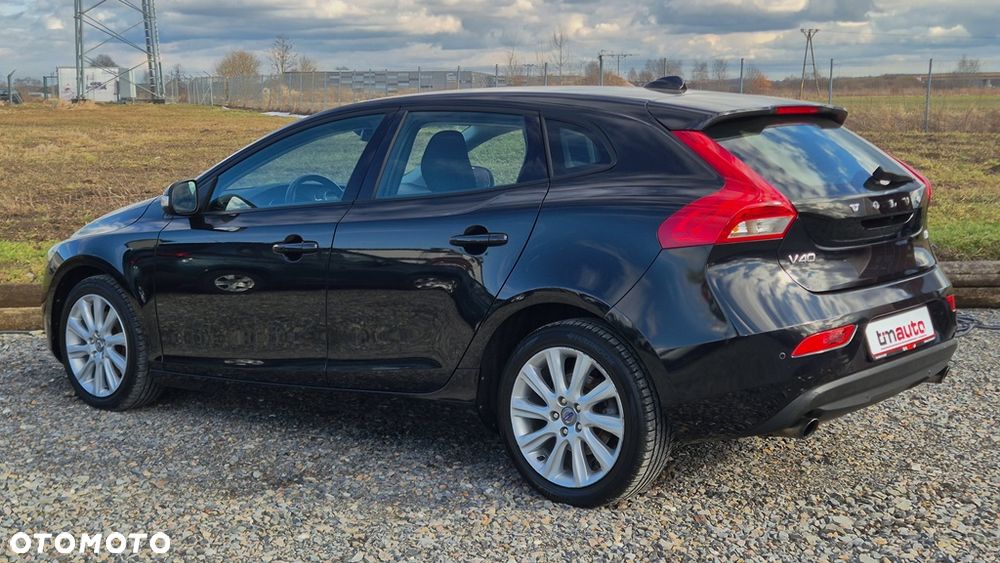 Volvo V40 T3 Momentum - 4